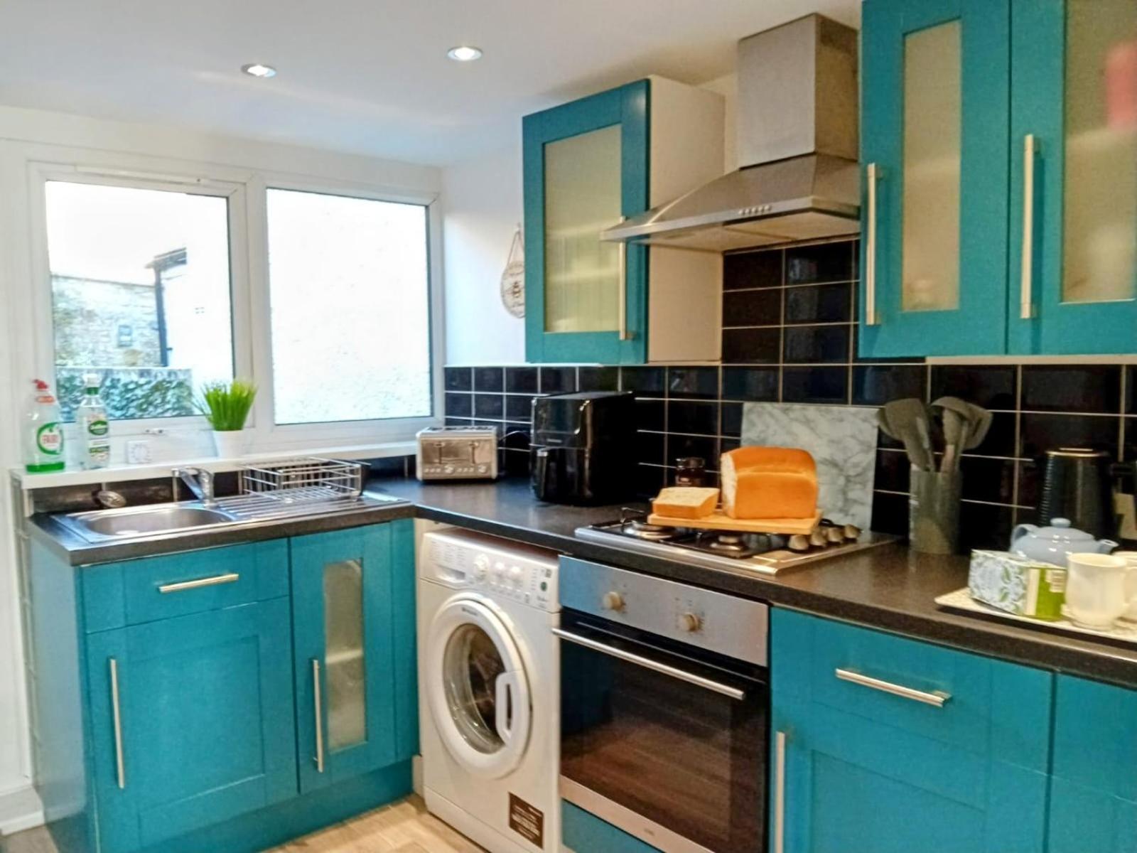 Coastal Family Stay 3-Bed Parking Wi-Fi Bridgend  Exterior photo